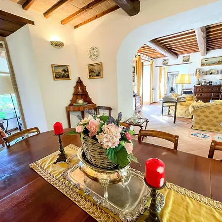Luxurious Umbrian Retreat For 10 With Private Terrace And Pool *