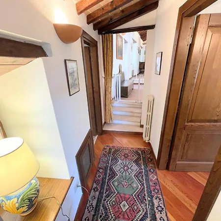 Luxurious Umbrian Retreat For 10 With Private Terrace And Pool Torrecola