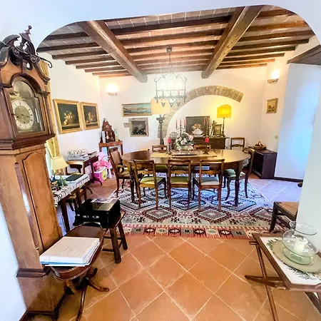 Luxurious Umbrian Retreat For 10 With Private Terrace And Pool Holiday home Torrecola