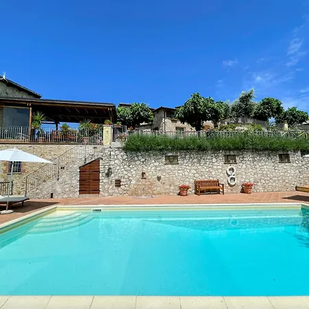 بيت للعطل Luxurious Umbrian Retreat For 10 With Private Terrace And Pool Torrecola