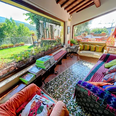 Luxurious Umbrian Retreat For 10 With Private Terrace And Pool *