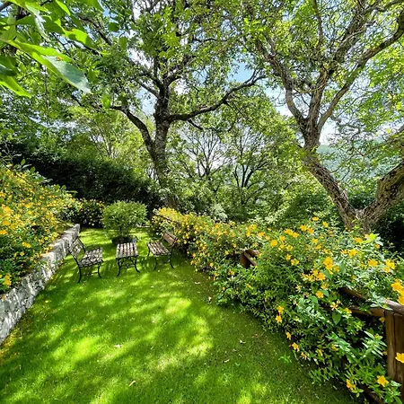 Luxurious Umbrian Retreat For 10 With Private Terrace And Pool *