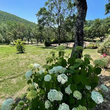 Luxurious Umbrian Retreat For 10 With Private Terrace And Pool בית נופש Torrecola