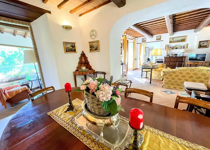 Luxurious Umbrian Retreat For 10 With Private Terrace And Pool *