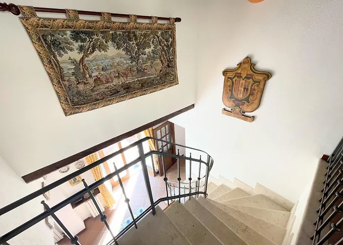 Luxurious Umbrian Retreat For 10 With Private Terrace And Pool *