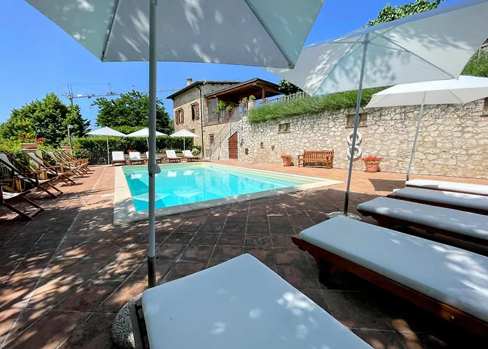 Hébergement de vacances Luxurious Umbrian Retreat For 10 With Private Terrace And Pool Torrecola