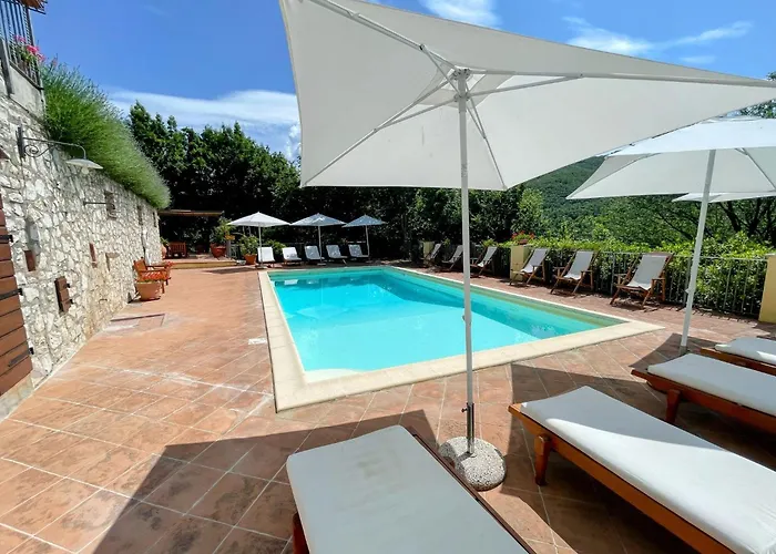 Luxurious Umbrian Retreat For 10 With Private Terrace And Pool * Torrecola