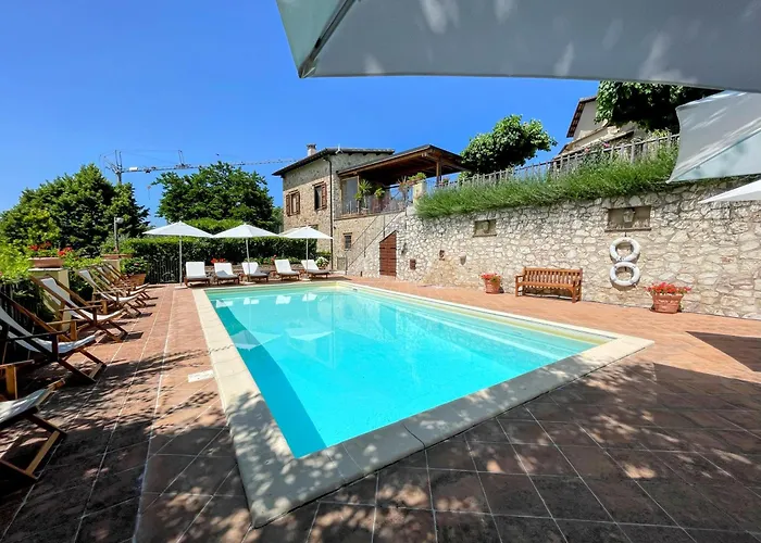 Luxurious Umbrian Retreat For 10 With Private Terrace And Pool Hébergement de vacances Torrecola
