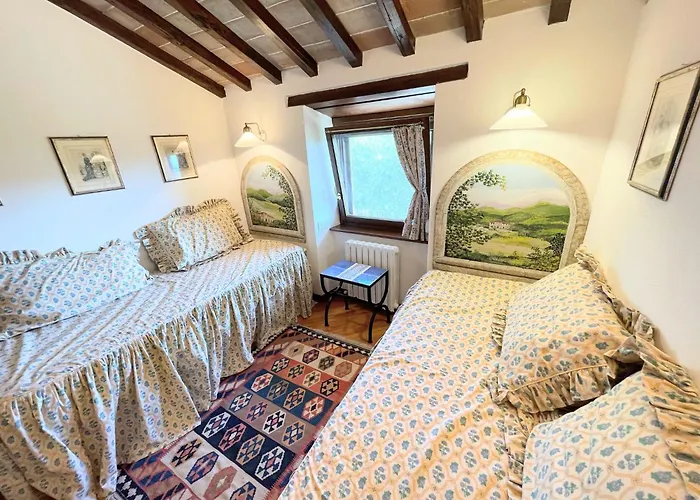 Luxurious Umbrian Retreat For 10 With Private Terrace And Pool Torrecola