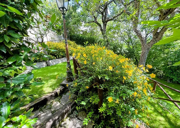 Luxurious Umbrian Retreat For 10 With Private Terrace And Pool Hébergement de vacances Torrecola