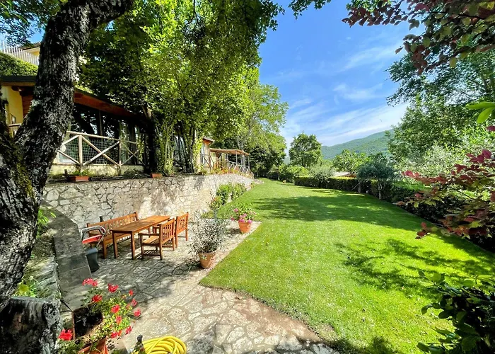 Hébergement de vacances Luxurious Umbrian Retreat For 10 With Private Terrace And Pool Torrecola