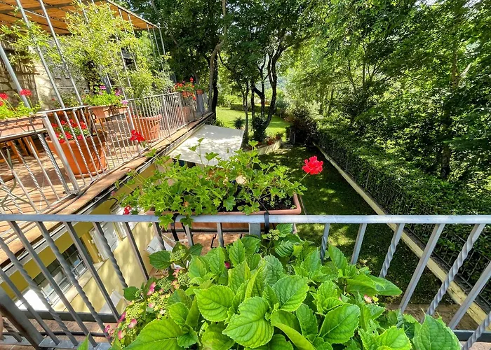 Luxurious Umbrian Retreat For 10 With Private Terrace And Pool * Torrecola