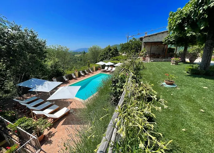 Hébergement de vacances Luxurious Umbrian Retreat For 10 With Private Terrace And Pool