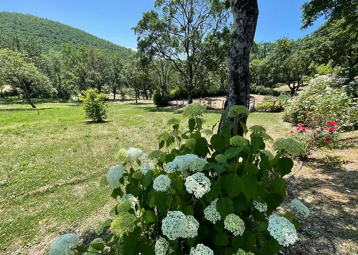 Luxurious Umbrian Retreat For 10 With Private Terrace And Pool Hébergement de vacances Torrecola