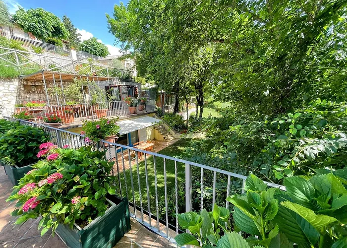 Hébergement de vacances Luxurious Umbrian Retreat For 10 With Private Terrace And Pool Torrecola