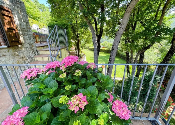 Luxurious Umbrian Retreat For 10 With Private Terrace And Pool Hébergement de vacances Torrecola