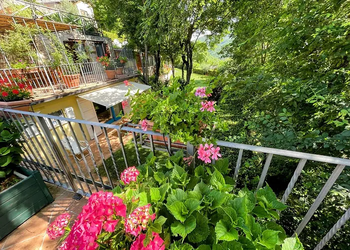 Hébergement de vacances Luxurious Umbrian Retreat For 10 With Private Terrace And Pool Torrecola